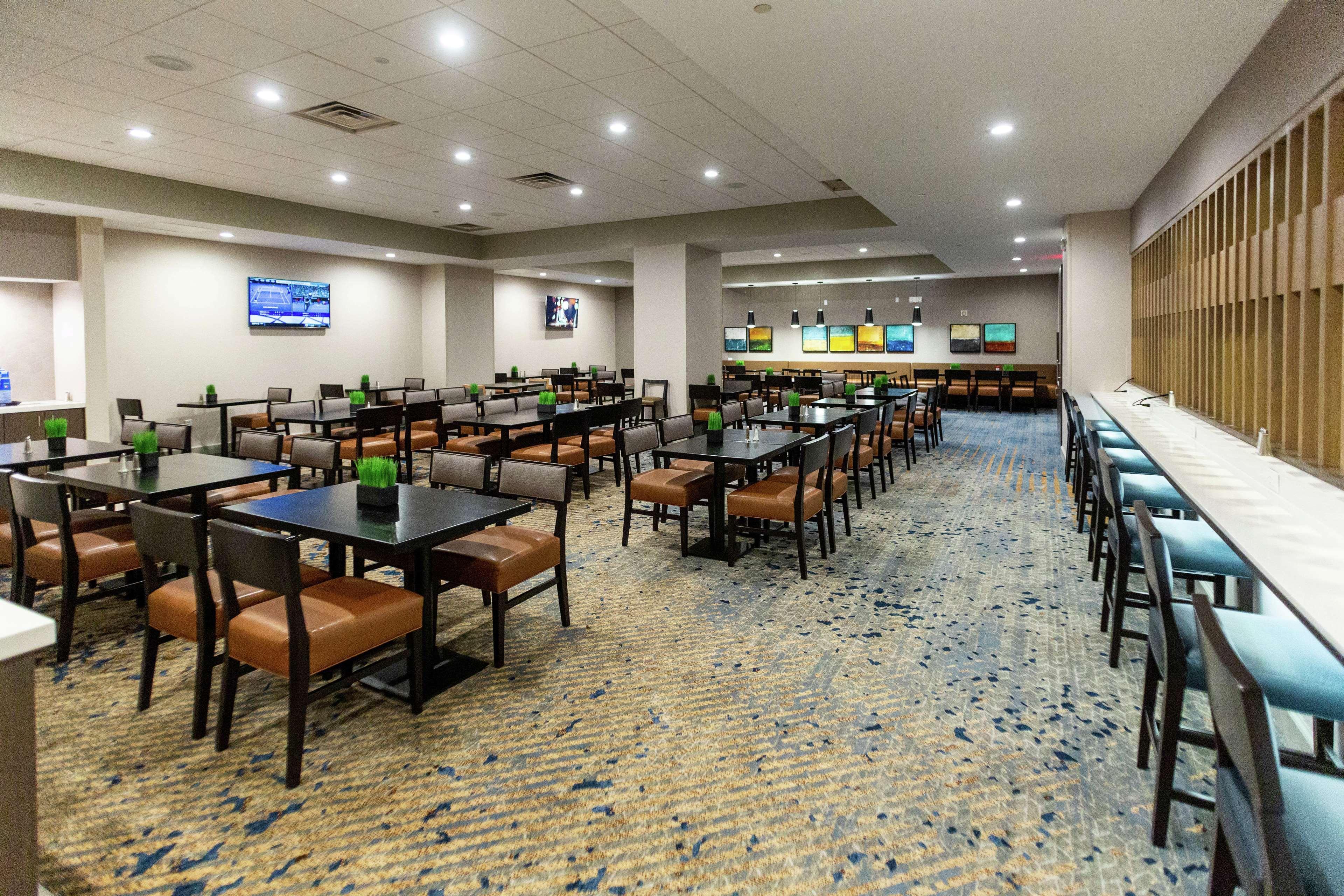 Embassy Suites By Hilton Columbus Dublin Exterior photo