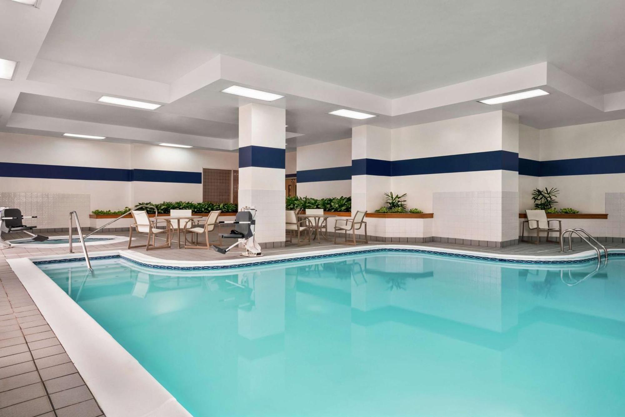 Embassy Suites By Hilton Columbus Dublin Exterior photo