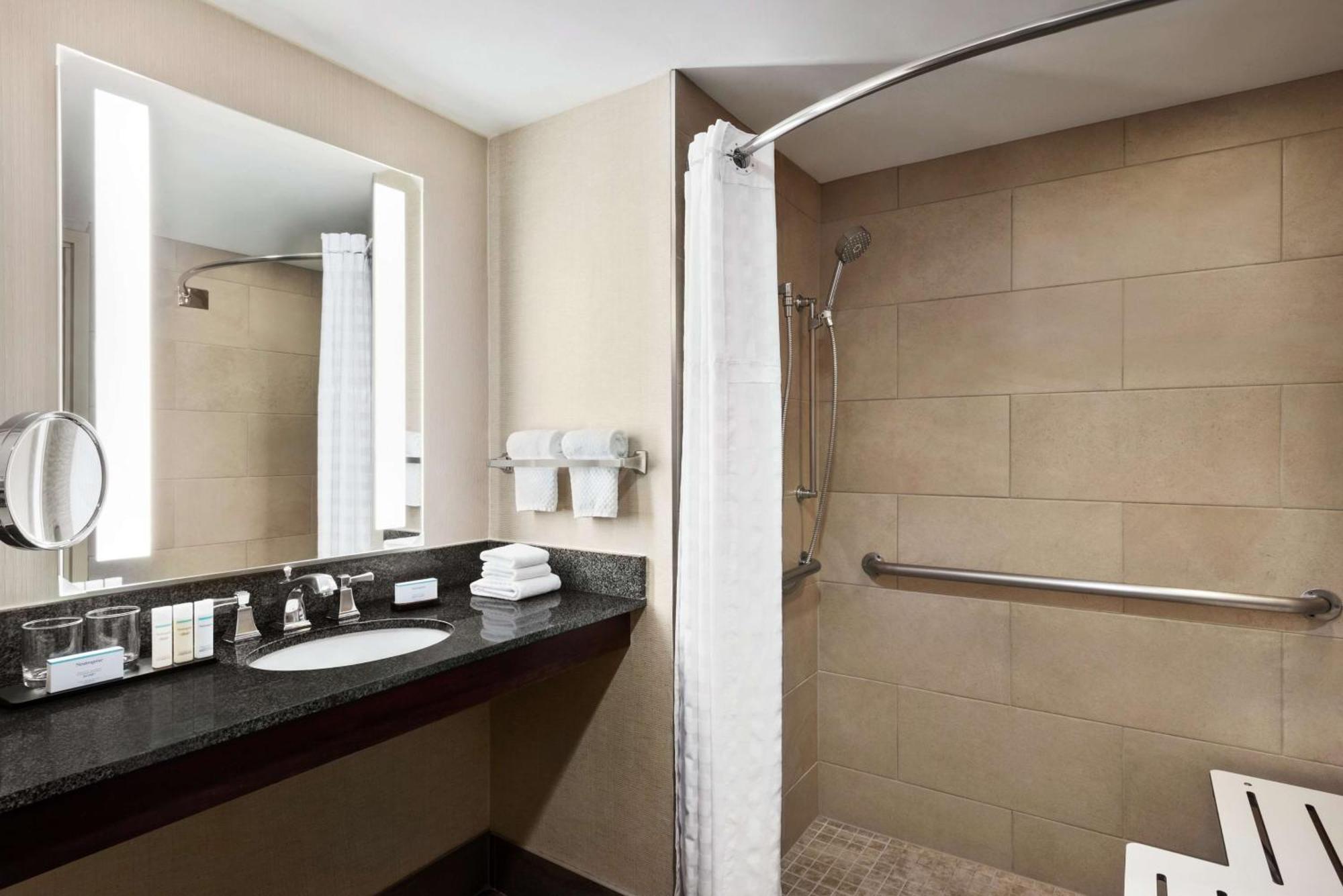 Embassy Suites By Hilton Columbus Dublin Exterior photo